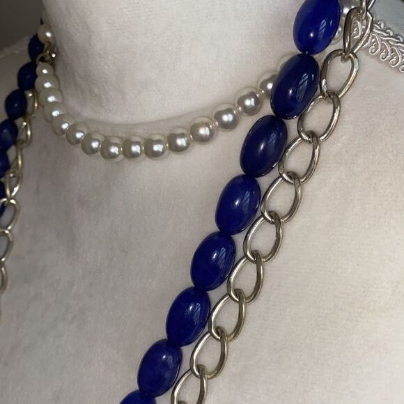 Faux Pearl Chain Necklace - Picture 4 of 7